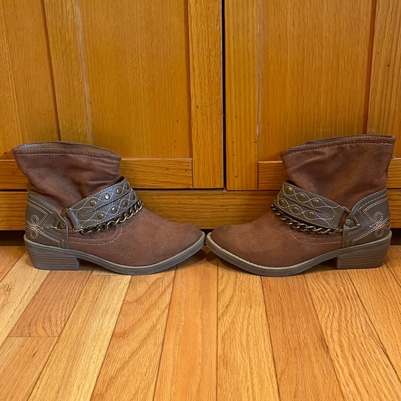 Candie’s Cacuracotan Brown Booties- Size 7 🤎🍂🤠 - Picture 6 of 16